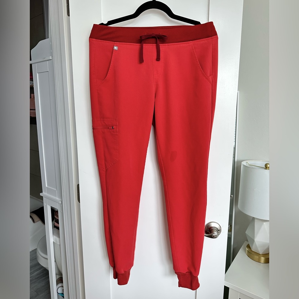 FIGS Scrub Pant- Zamora Joggers- Clay S- rare!!